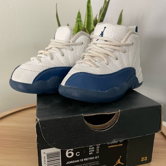 Jordan 12 Retro - Baby Sneakers 
French Blue (2016) - Picture 4 of 14
